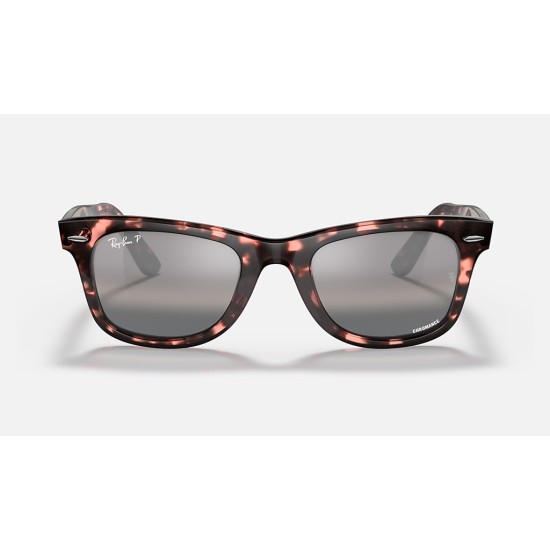 ORIGINAL WAYFARER CHROMANCE
Lenses: Polarized Silver/Grey Chromance Mirror  +  Frame: Pink Havana