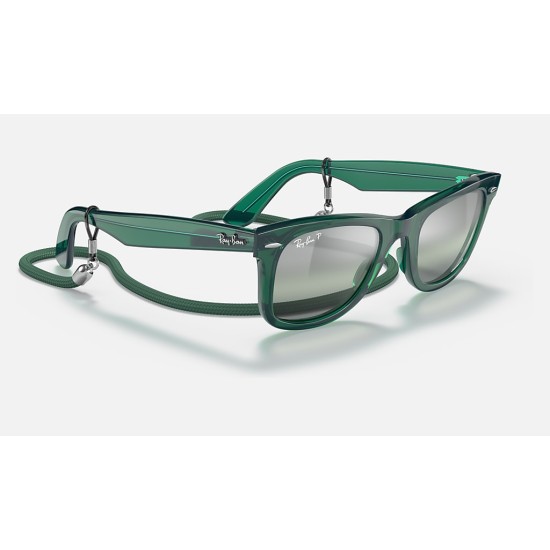 ORIGINAL WAYFARER COLORBLOCK
Lenses: Polarized Silver/Green Chromance Mirror  +  Frame: Transparent Green