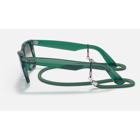 ORIGINAL WAYFARER COLORBLOCK
Lenses: Polarized Silver/Green Chromance Mirror  +  Frame: Transparent Green