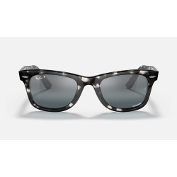 ORIGINAL WAYFARER CHROMANCE
Lenses: Polarized Silver/Blue Chromance Mirror  +  Frame: Grey Havana