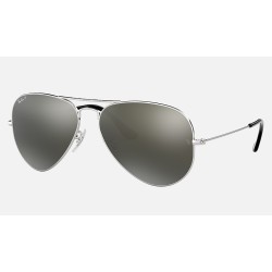 AVIATOR CLASSIC
Lenses: Polarized Grey Mirror  +  Frame: Silver