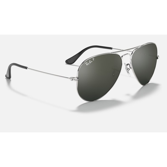 AVIATOR CLASSIC
Lenses: Polarized Grey Mirror  +  Frame: Silver