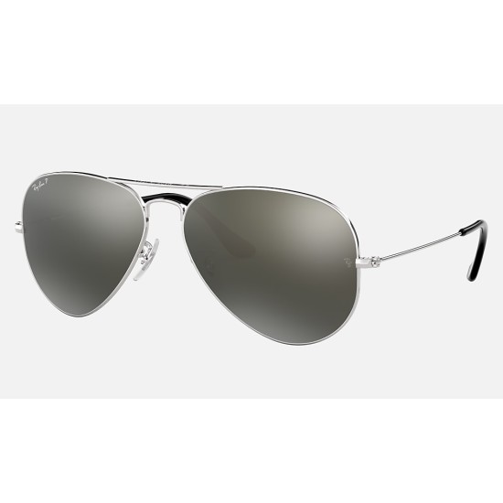 AVIATOR CLASSIC
Lenses: Polarized Grey Mirror  +  Frame: Silver