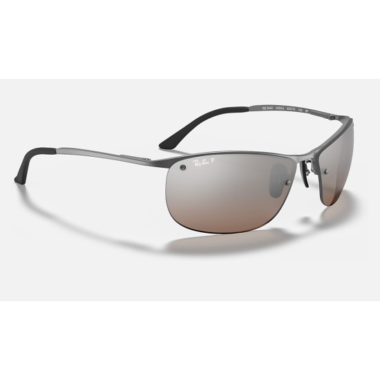RB3542 CHROMANCE
Lenses: Polarized Silver Chromance Mirror  +  Frame: Gunmetal