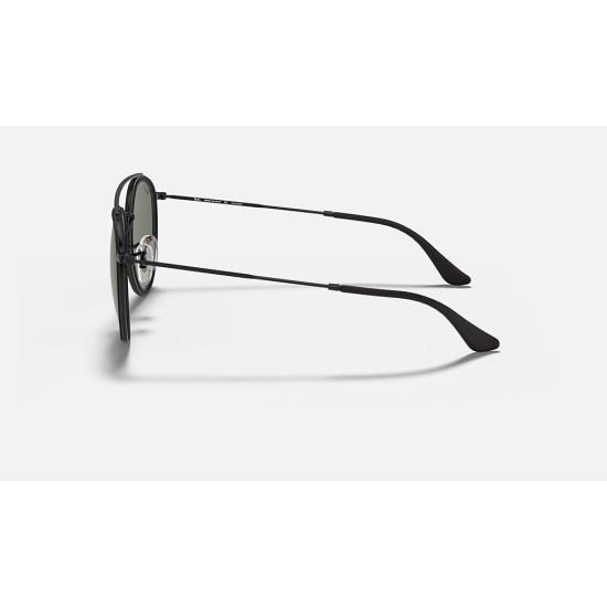 ROUND DOUBLE BRIDGE
Lenses: Polarized Green Classic  +  Frame: Black