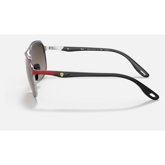 RB3685M SCUDERIA FERRARI COLLECTION
Lenses: Polarized Silver Chromance Mirror  +  Frame: Red
