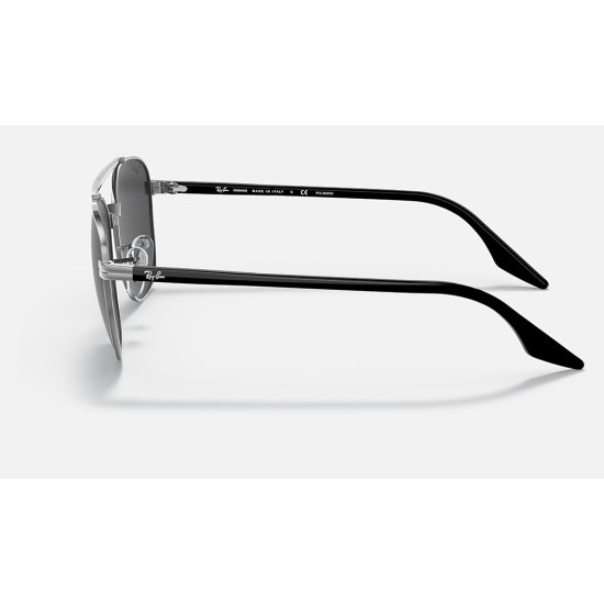 RB3688 CHROMANCE
Lenses: Polarized Dark Grey Chromance Classic  +  Frame: Gunmetal