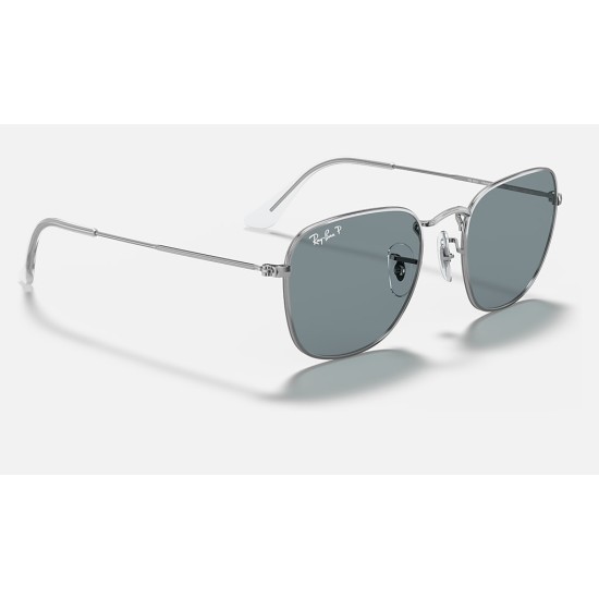 FRANK
Lenses: Polarized Light Blue Classic  +  Frame: Silver