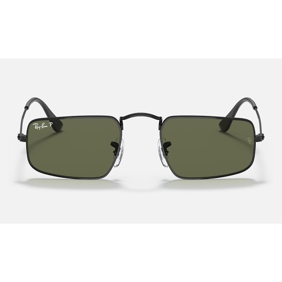 Julie
Lenses: Polarized Green Classic G-15  +  Frame: Black