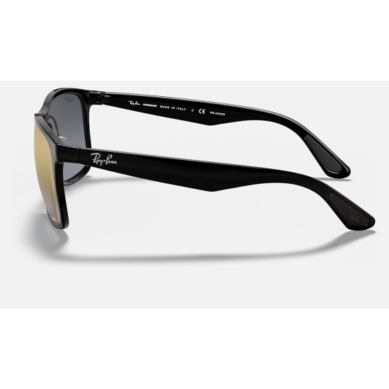 RB4264 CHROMANCE
Lenses: Polarized Blue Chromance Gradient - Mirror  +  Frame: Black