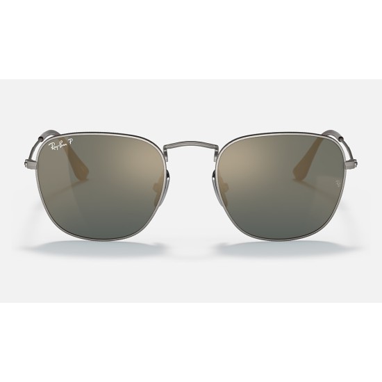 FRANK TITANIUM
Lenses: Polarized Blue Mirror  +  Frame: Gunmetal